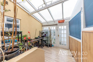 lean-to- click for photo gallery